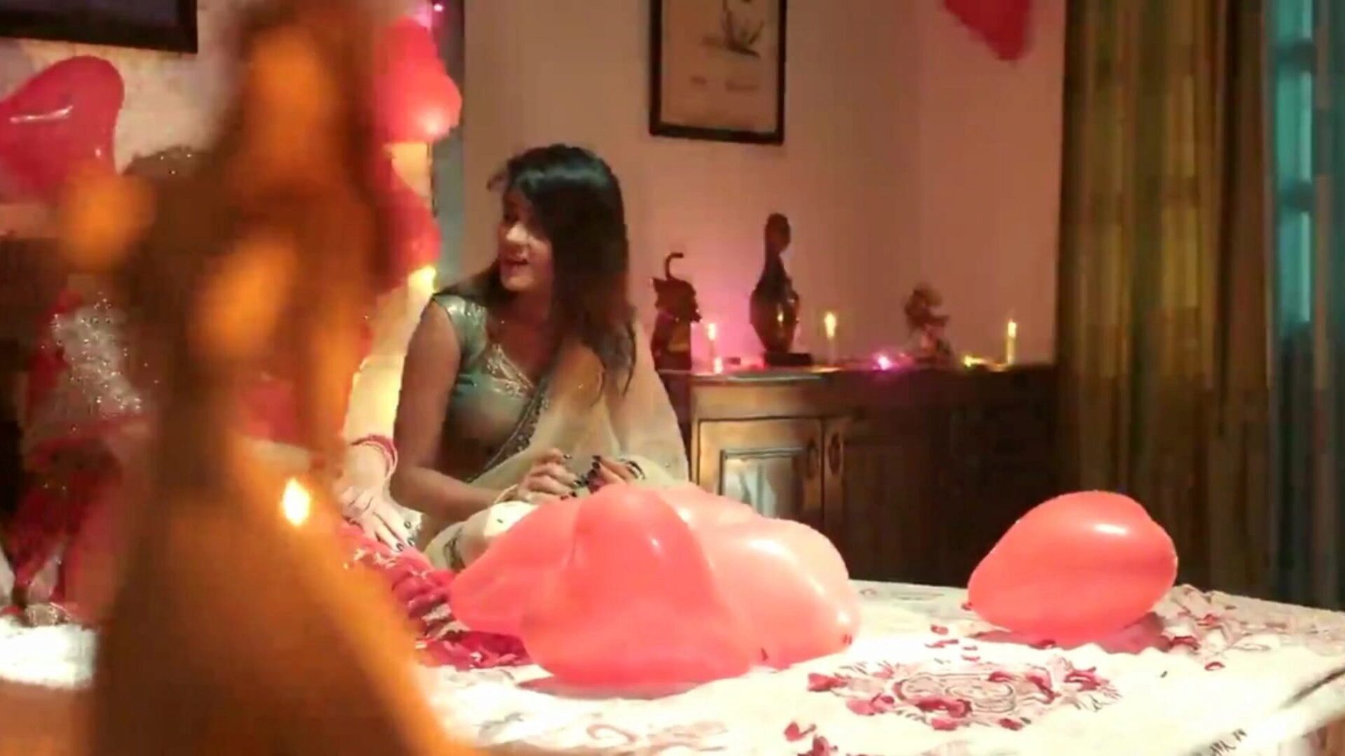 Suhagraat Ki Pahle Raat (Hindi Audio )